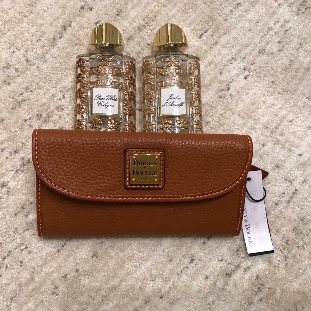 DOONEY & BOURKE wallet.